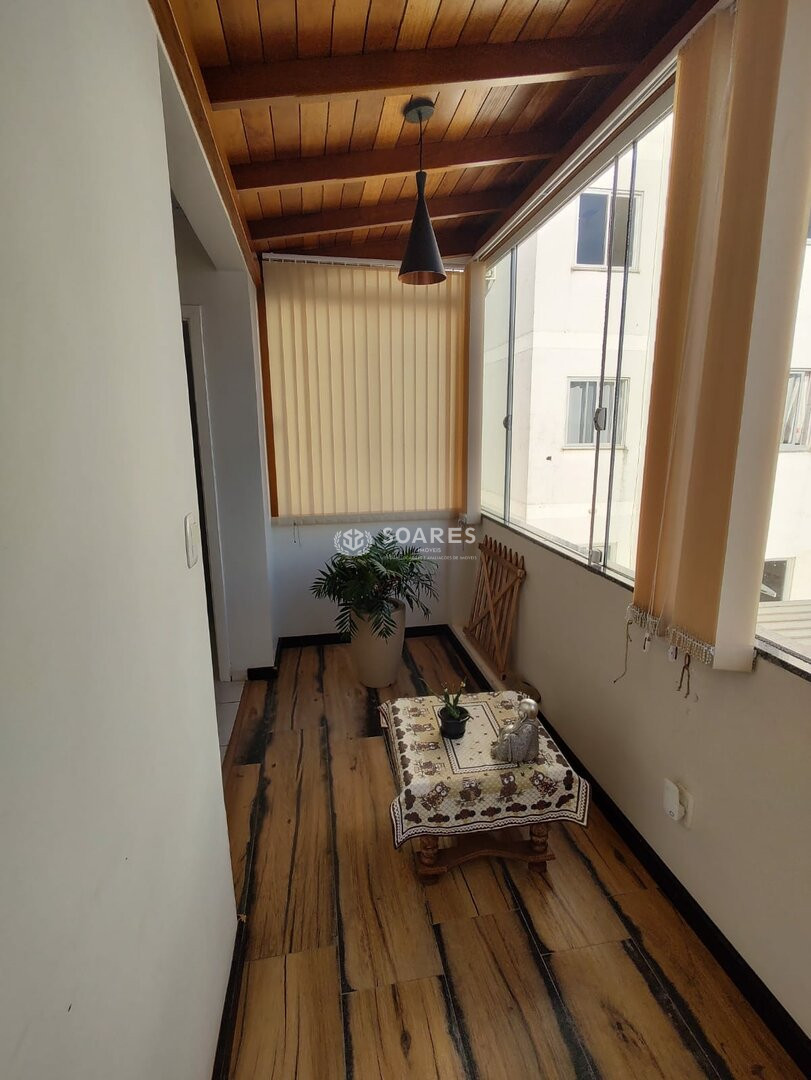 Vende-se Casa